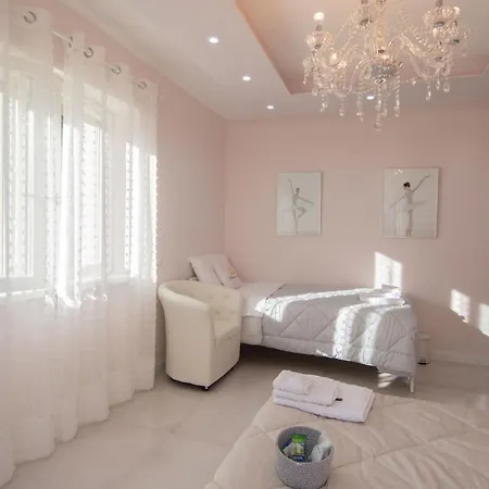 Bed & Breakfast Klemi, In Old Town Dolomia Check In Automatico *