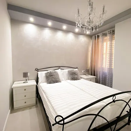 Bed & Breakfast Klemi, In Old Town Dolomia Check In Automatico