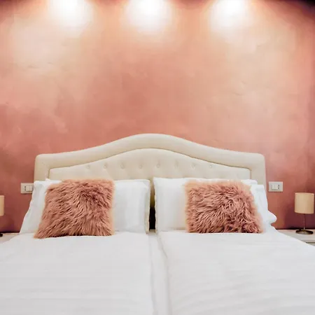 Klemi, In Old Town Dolomia Check In Automatico Trydent