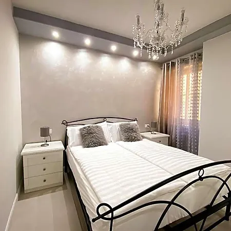 Klemi, In Old Town Dolomia Check In Automatico 3*
