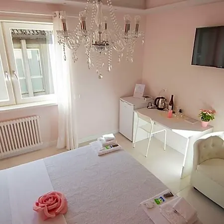 Bed & Breakfast Klemi, In Old Town Dolomia Check In Automatico