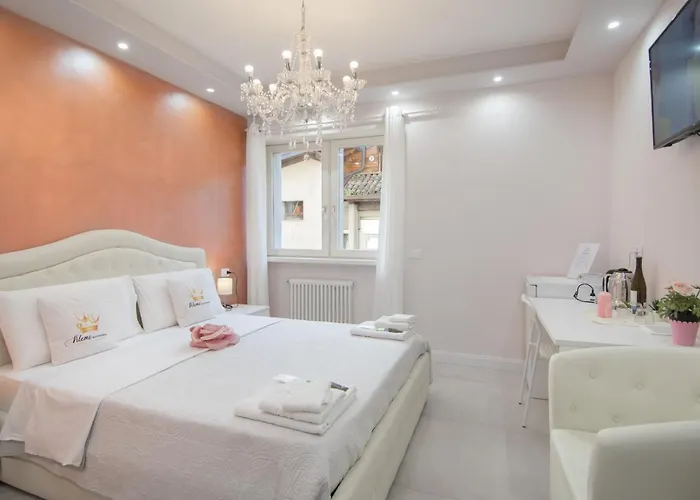 Klemi, In Old Town Dolomia Check In Automatico